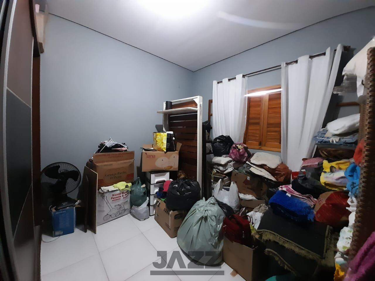 Casa à venda com 3 quartos, 300m² - Foto 10