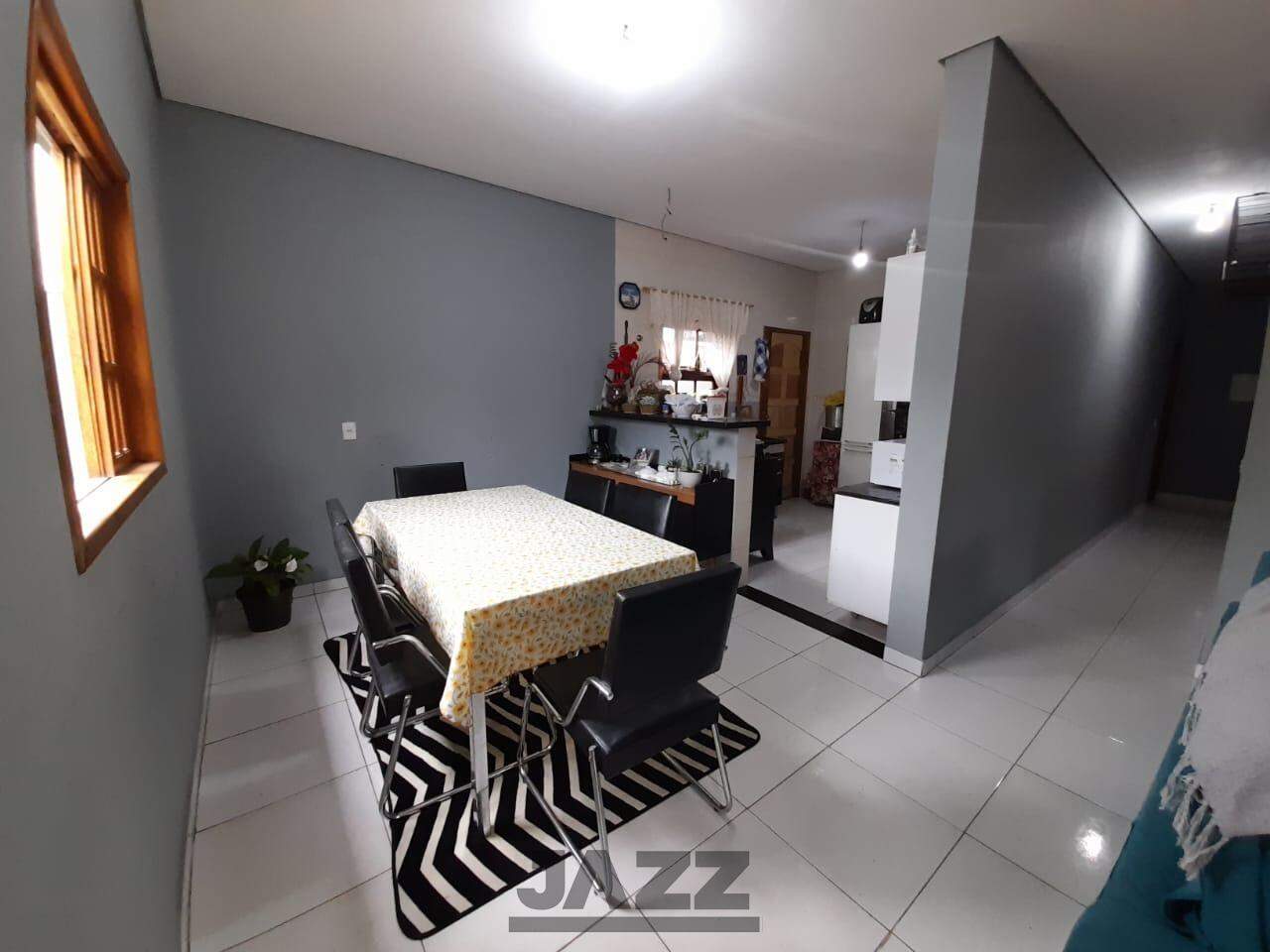 Casa à venda com 3 quartos, 300m² - Foto 4