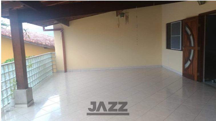 Casa à venda com 2 quartos, 180m² - Foto 13