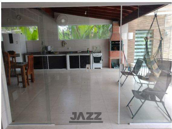 Casa à venda com 2 quartos, 180m² - Foto 7