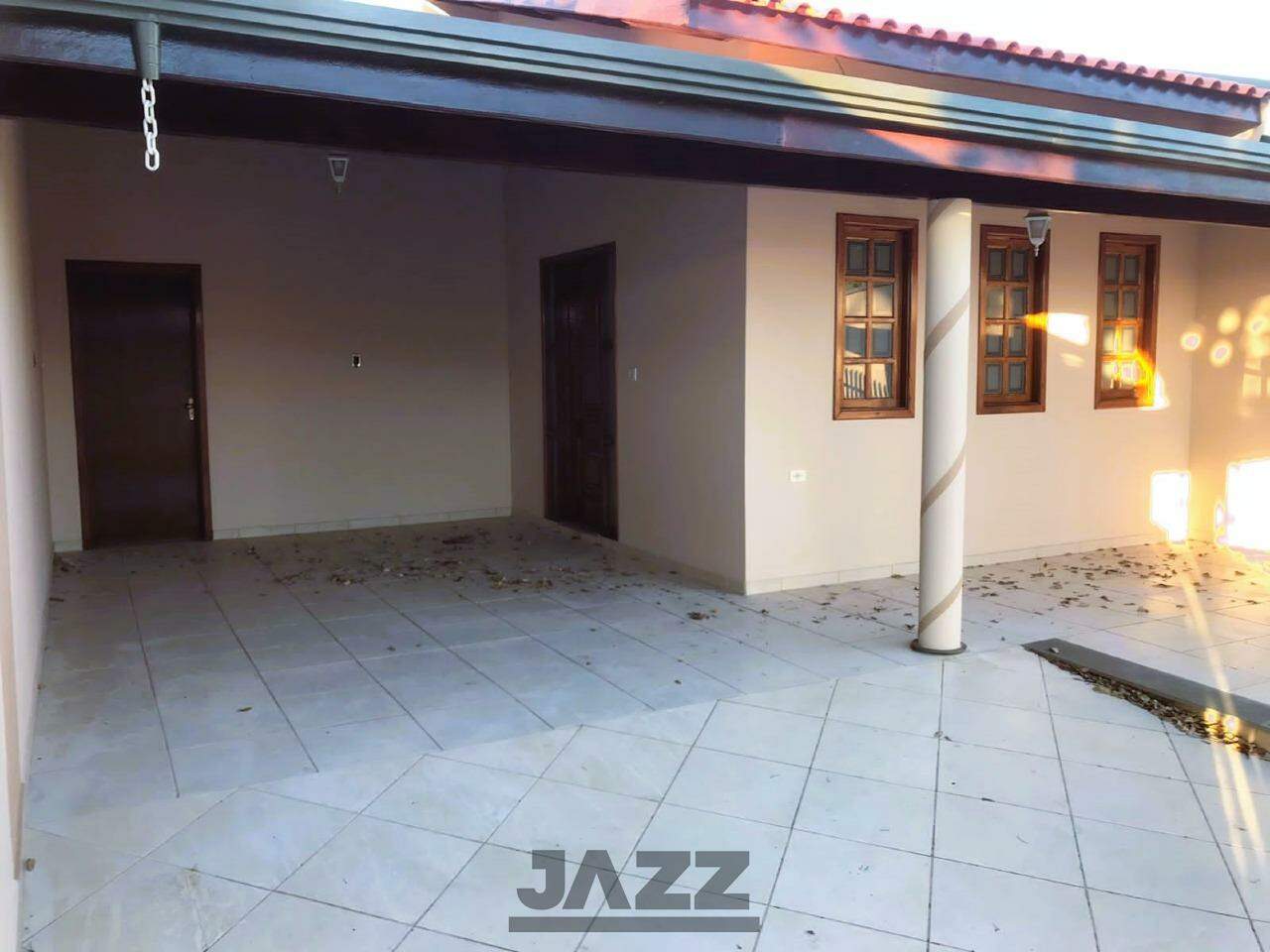 Casa à venda com 3 quartos, 111m² - Foto 2