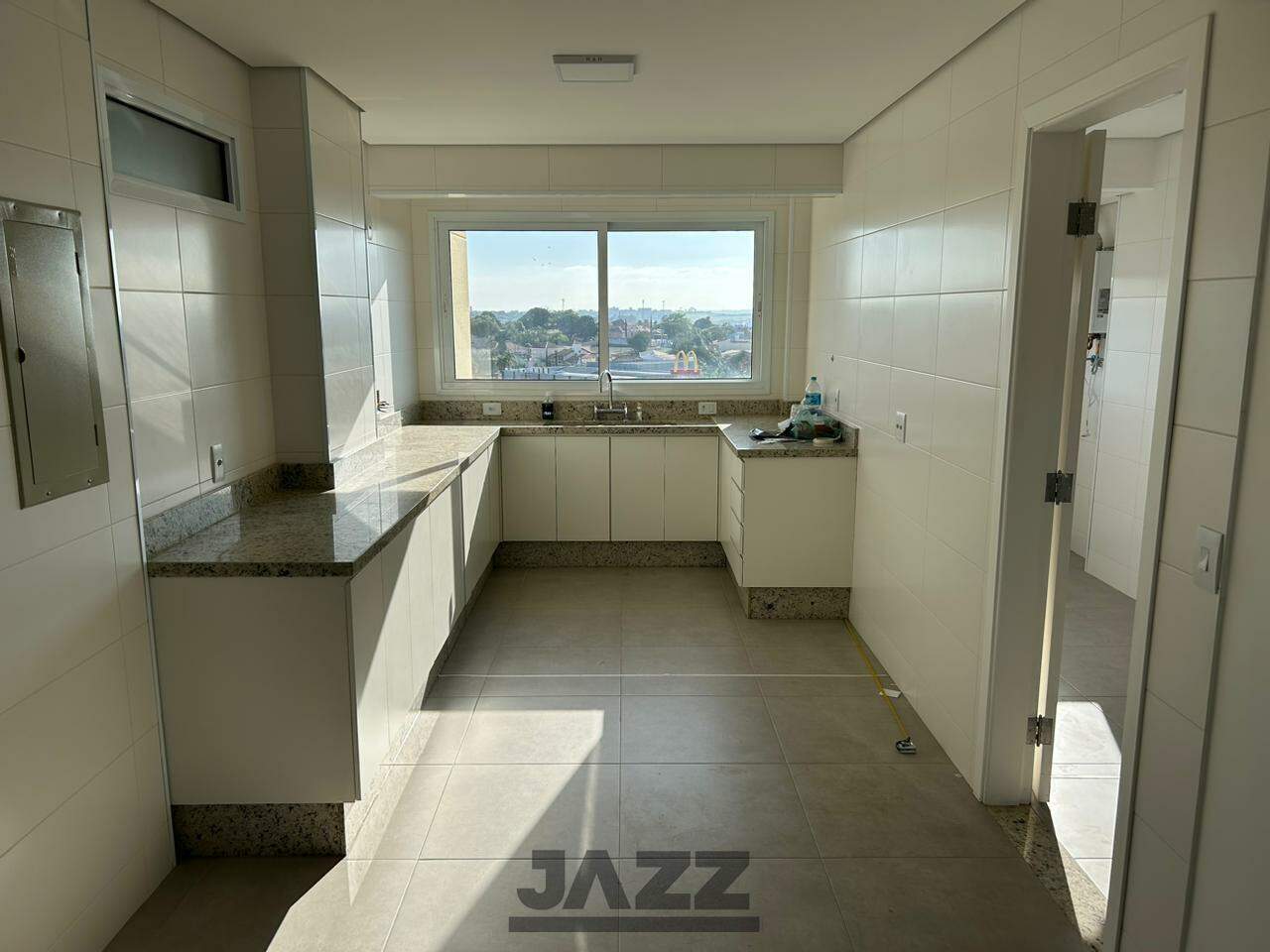 Apartamento à venda com 3 quartos, 162m² - Foto 8