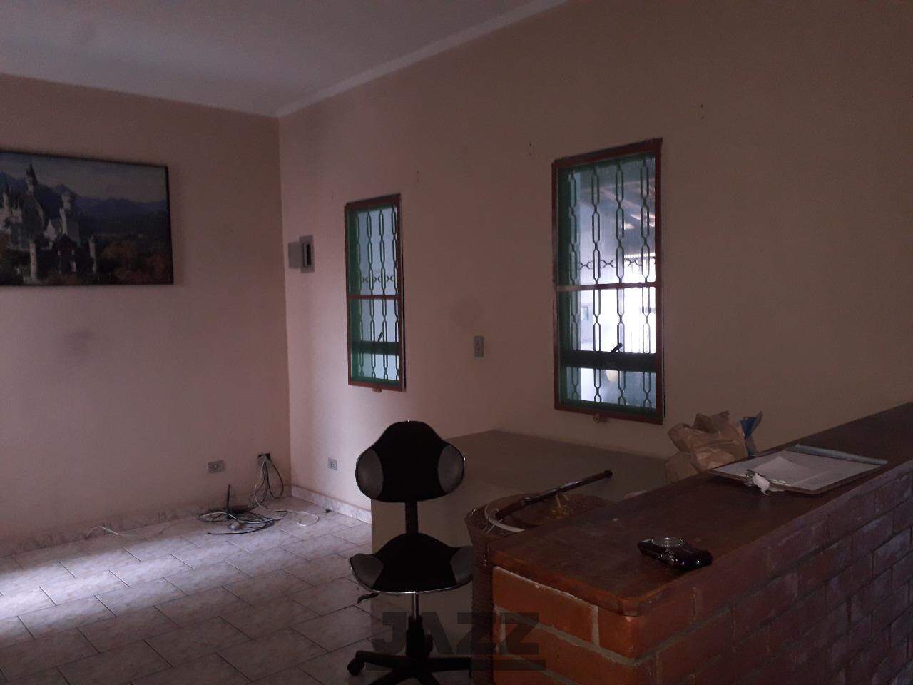 Casa à venda com 5 quartos, 220m² - Foto 4