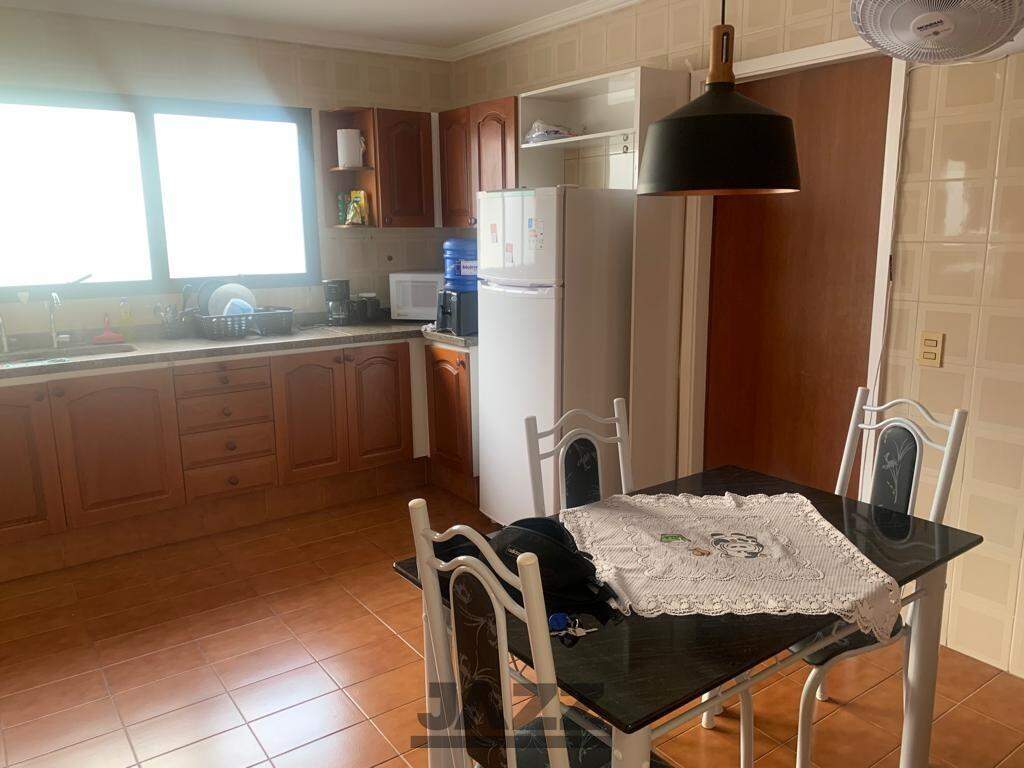 Apartamento à venda com 4 quartos, 190m² - Foto 6