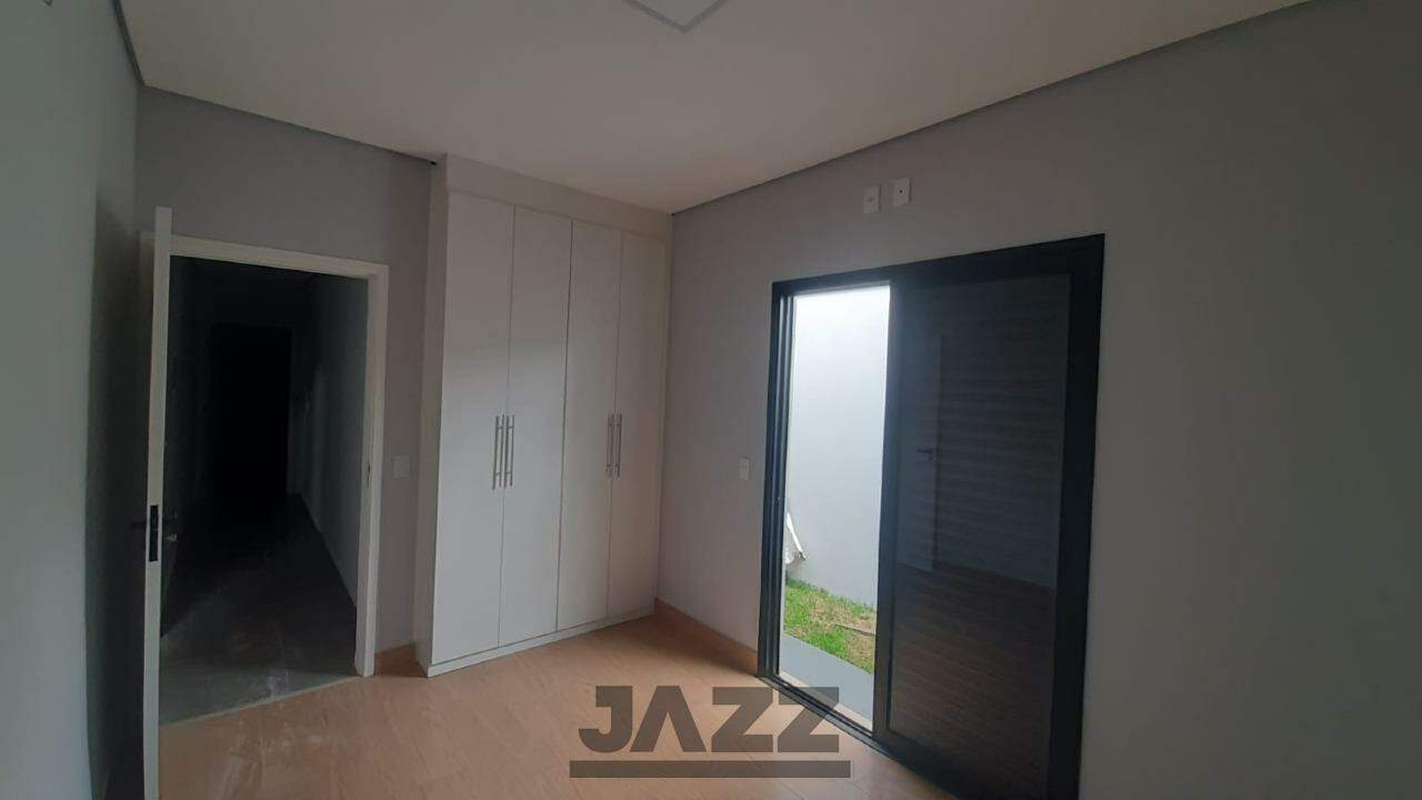 Casa à venda com 3 quartos, 141m² - Foto 4