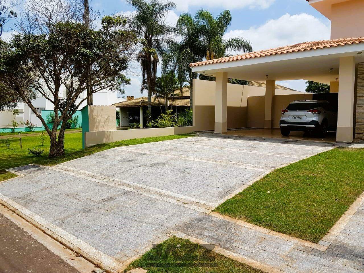 Casa à venda com 5 quartos, 390m² - Foto 2