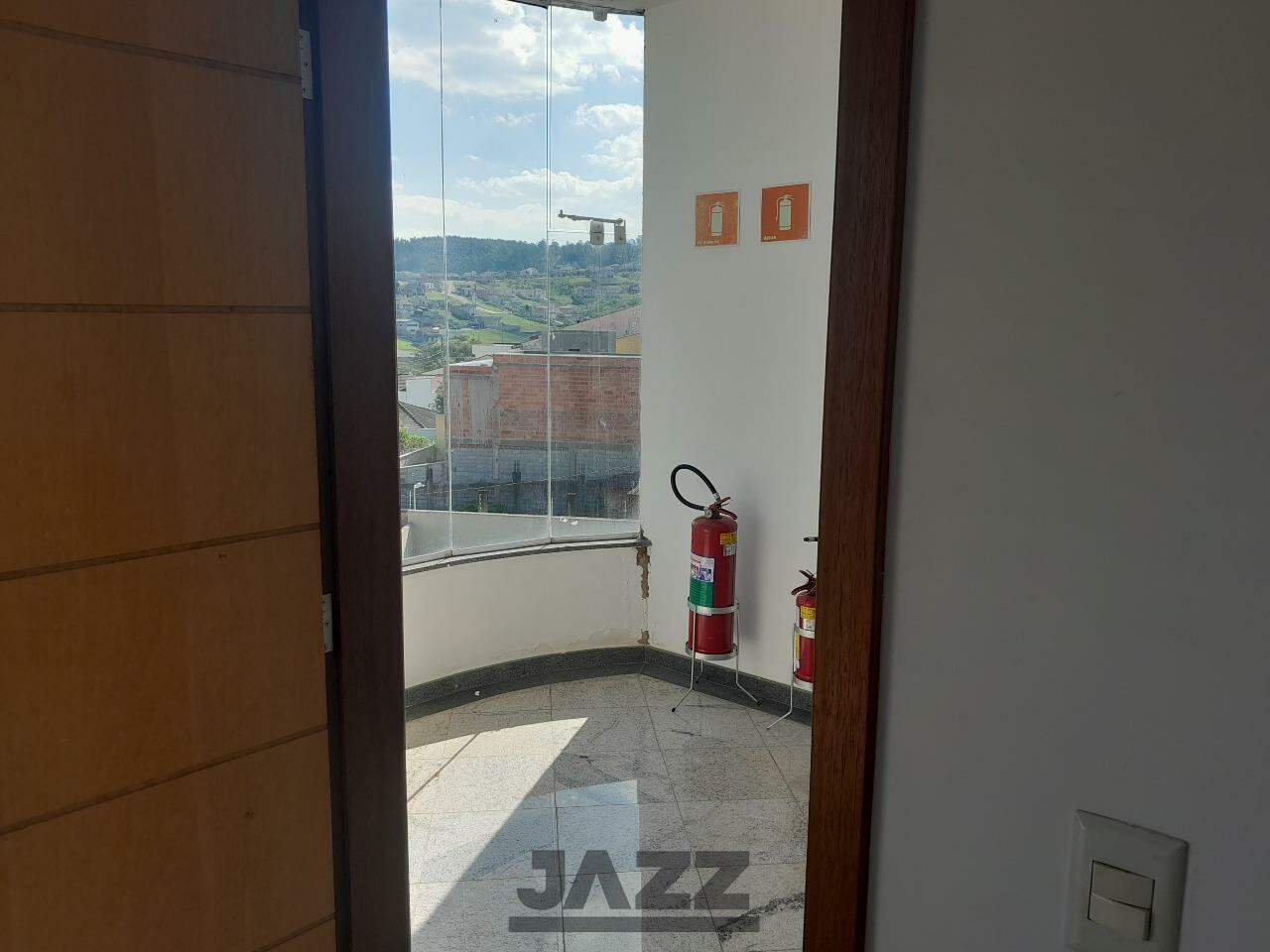 Apartamento à venda com 2 quartos, 95m² - Foto 3