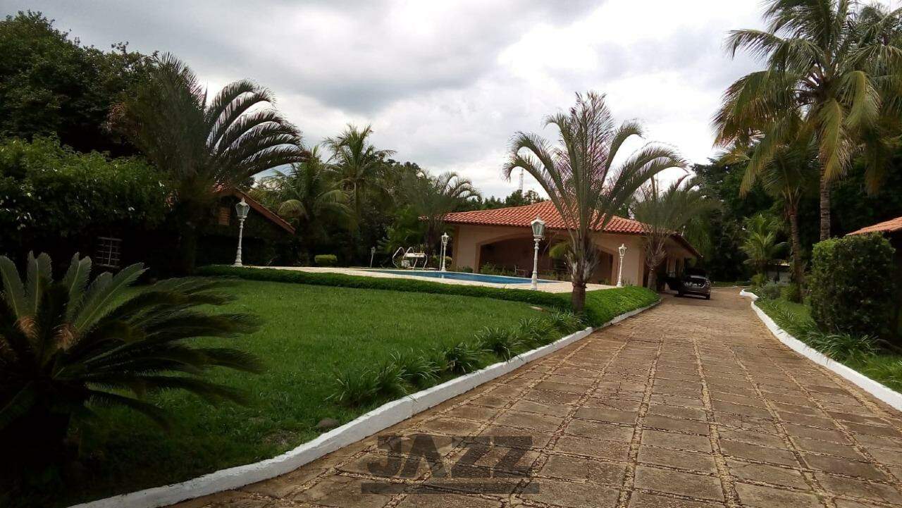 Fazenda à venda com 8 quartos, 750m² - Foto 3