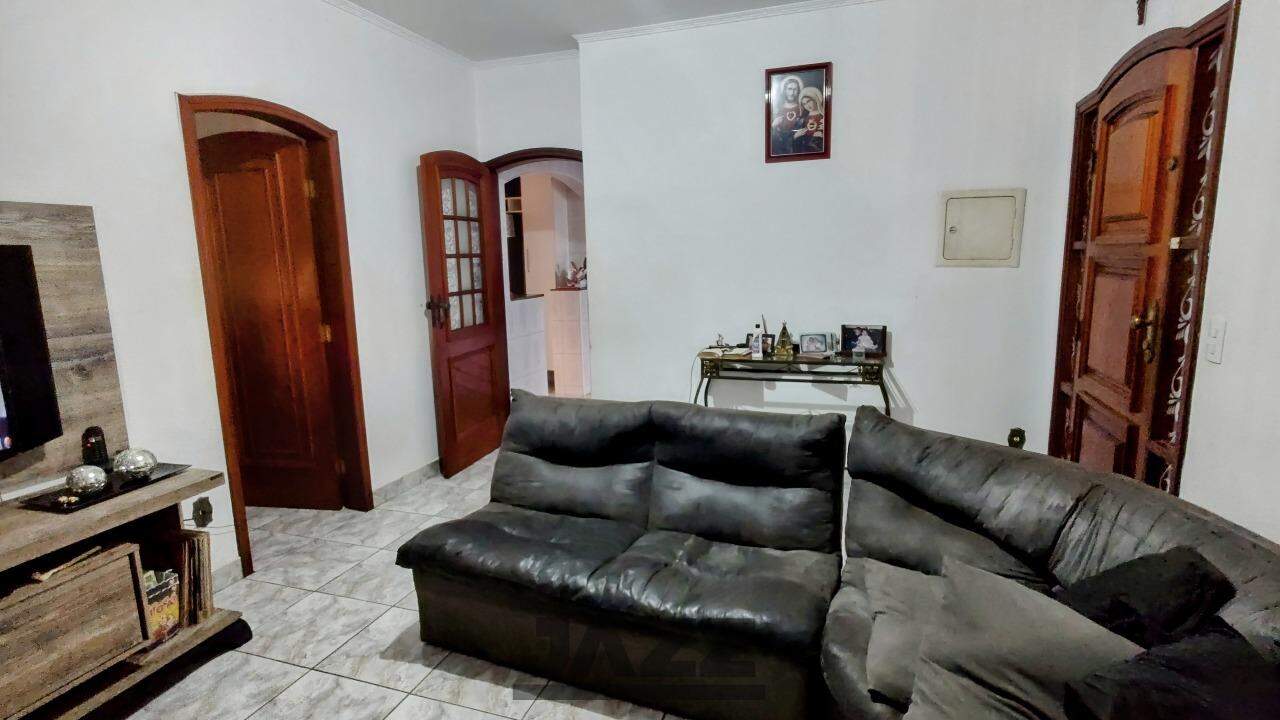 Casa à venda com 3 quartos, 199m² - Foto 4