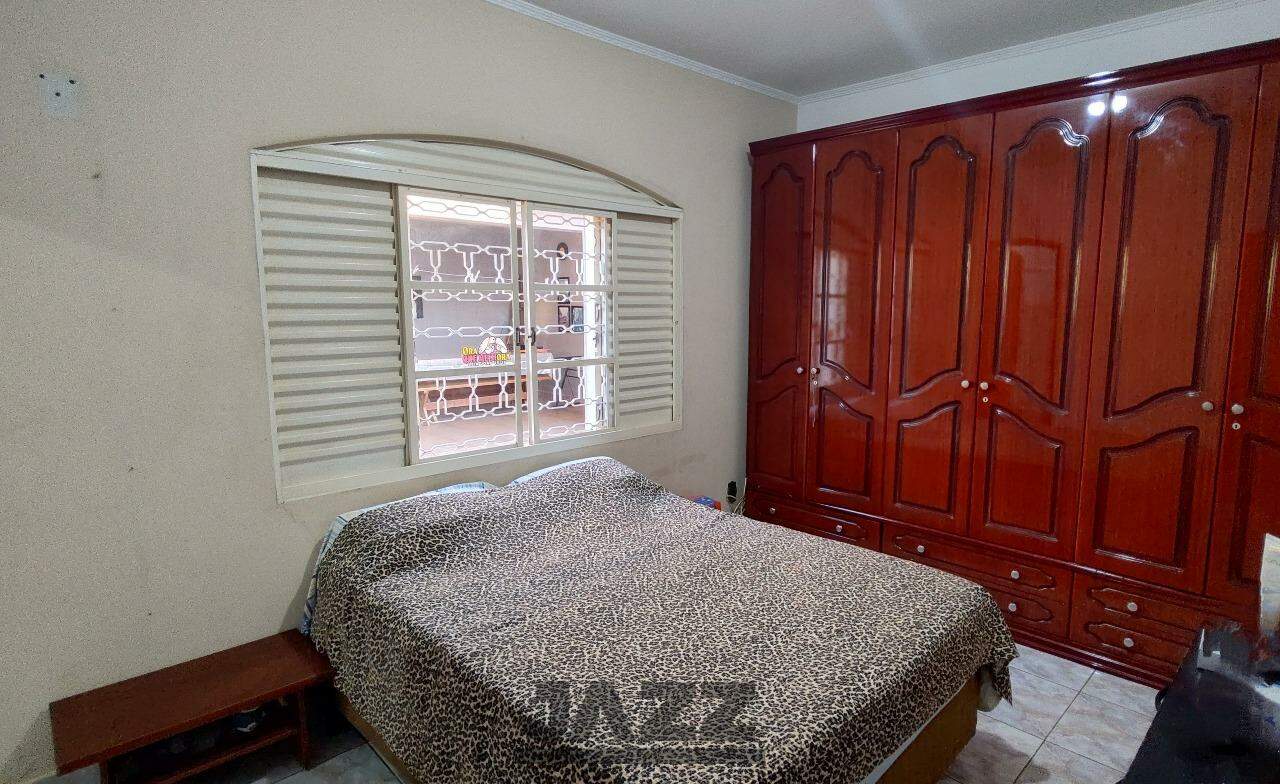 Casa à venda com 3 quartos, 199m² - Foto 16