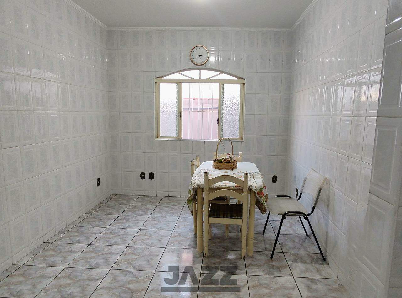 Casa à venda com 3 quartos, 199m² - Foto 11