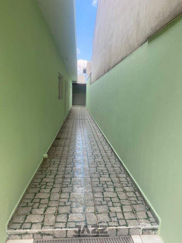 Casa à venda com 2 quartos, 100m² - Foto 4