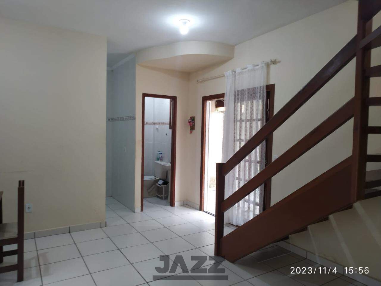 Casa à venda com 2 quartos, 71m² - Foto 4