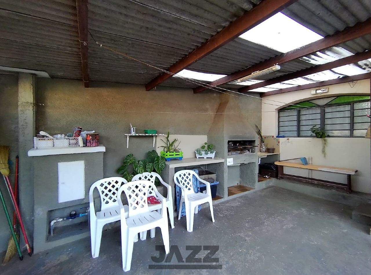 Casa à venda com 3 quartos, 211m² - Foto 23