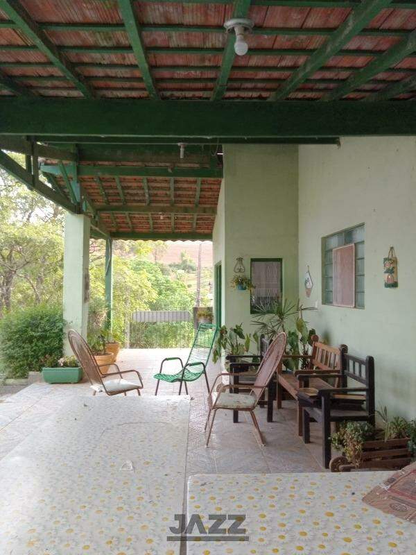 Fazenda à venda com 5 quartos, 540m² - Foto 3