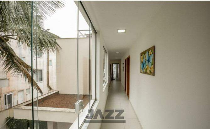 Casa à venda com 4 quartos, 324m² - Foto 14