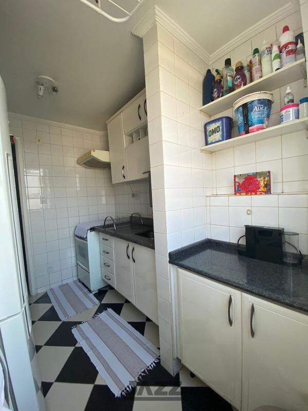 Apartamento à venda com 3 quartos, 73m² - Foto 7