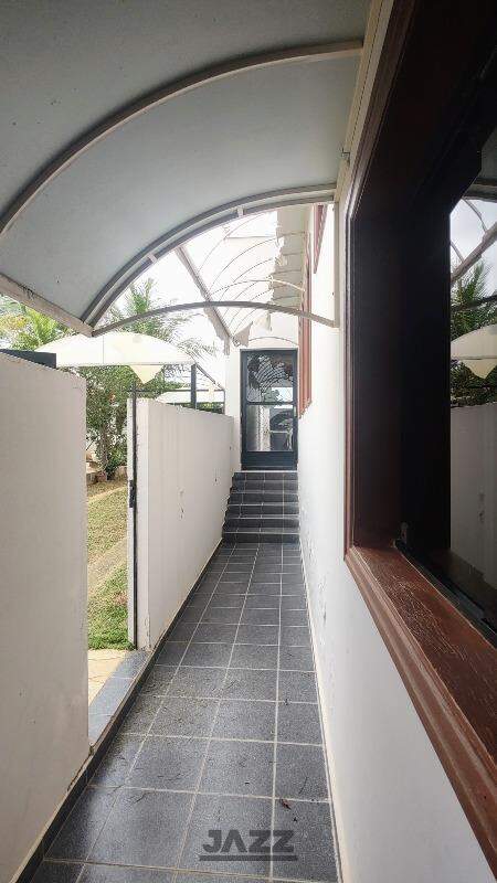 Casa à venda com 5 quartos, 300m² - Foto 33