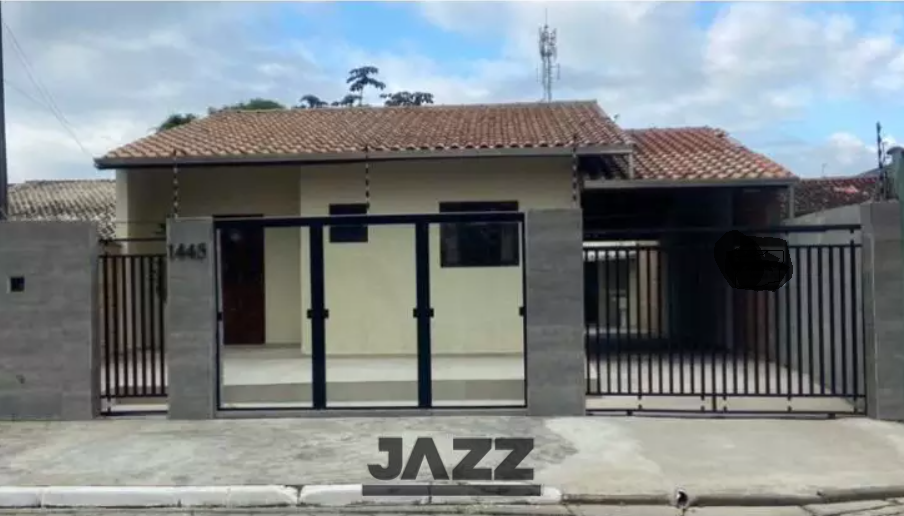 Casa à venda com 3 quartos, 150m² - Foto 1