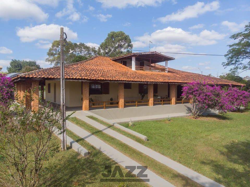 Fazenda à venda com 4 quartos, 440m² - Foto 2