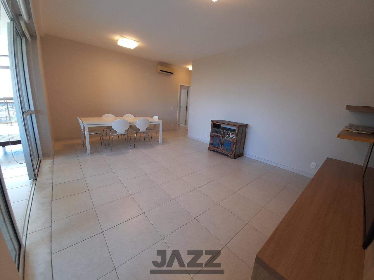 Apartamento à venda com 3 quartos, 162m² - Foto 2