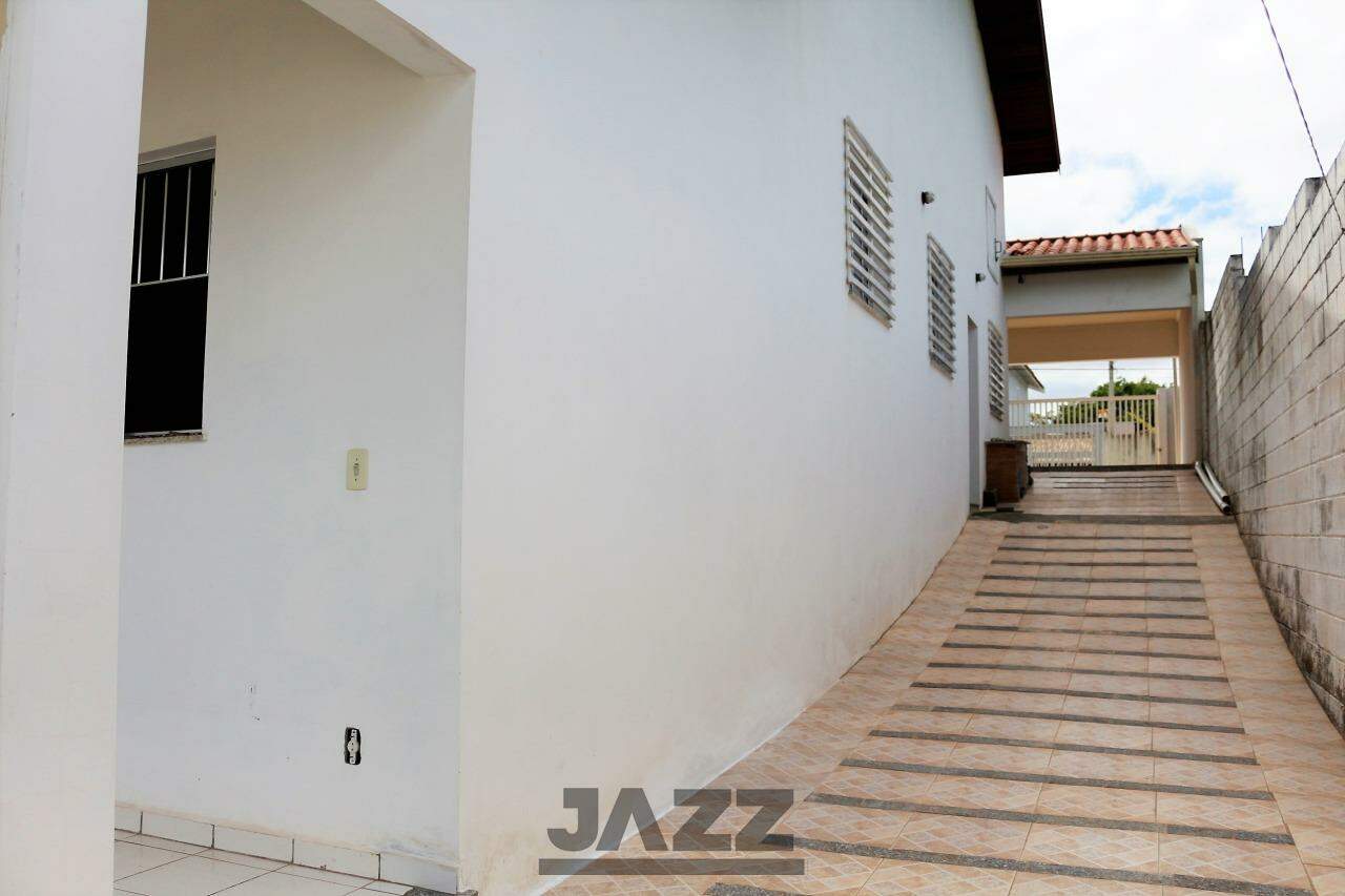 Casa à venda com 3 quartos, 220m² - Foto 31