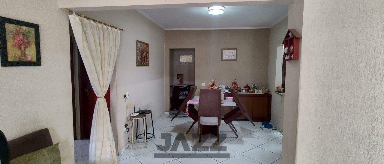 Casa à venda com 2 quartos, 126m² - Foto 2