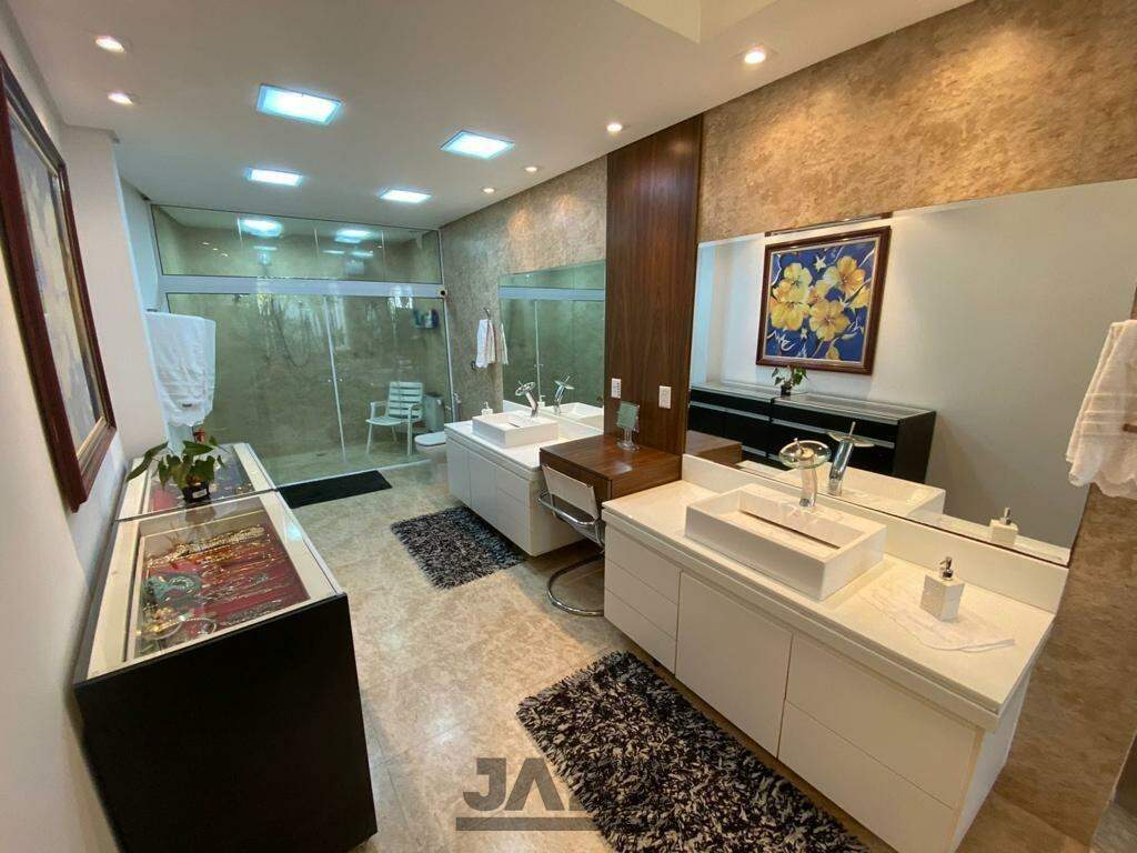 Casa à venda com 4 quartos, 420m² - Foto 24