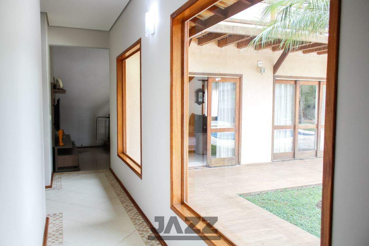 Casa à venda com 4 quartos, 310m² - Foto 20