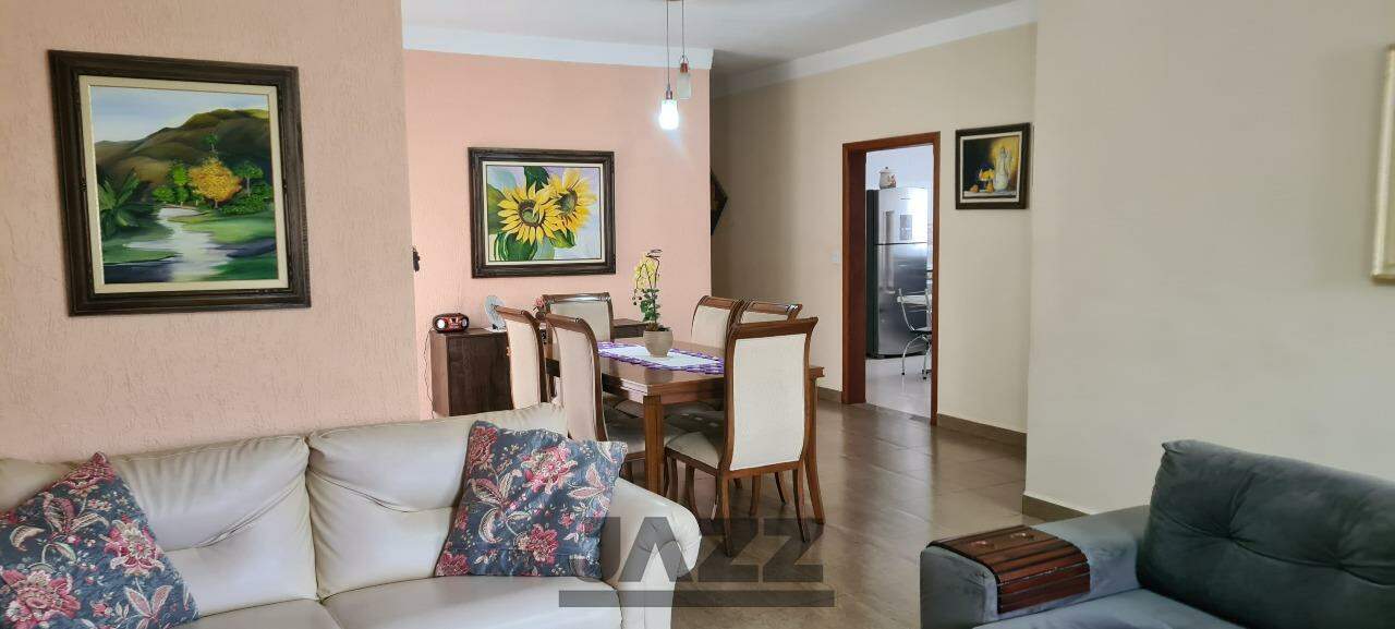 Casa à venda com 3 quartos, 173m² - Foto 6