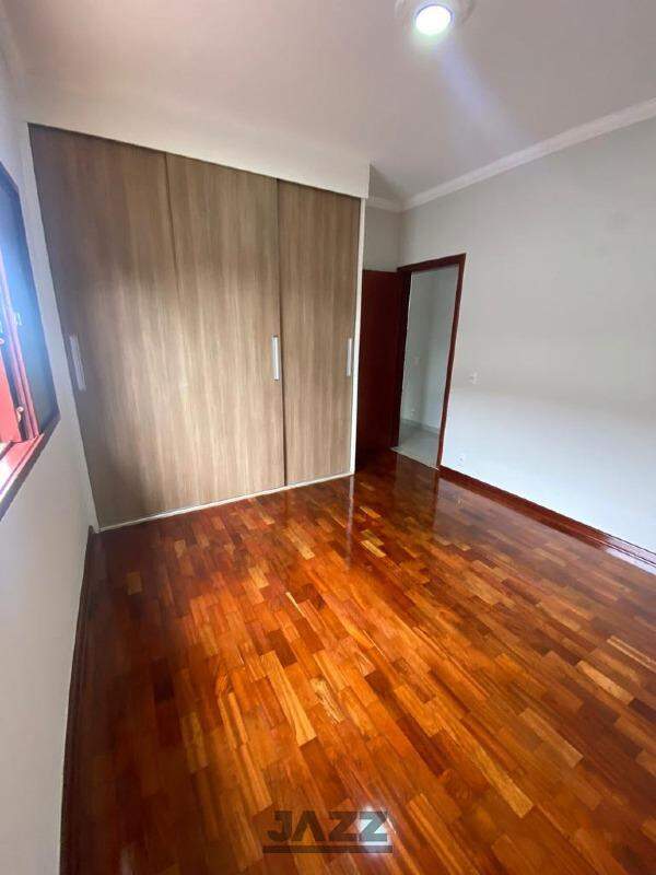 Casa à venda com 3 quartos, 200m² - Foto 10