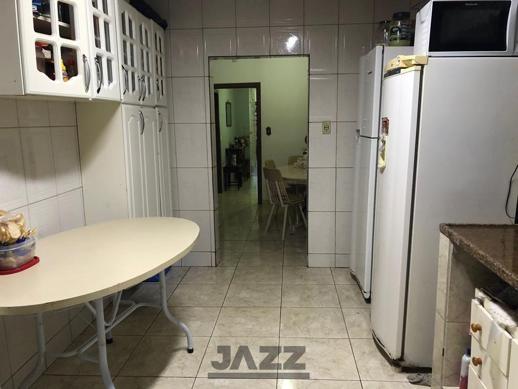 Casa à venda com 5 quartos, 160m² - Foto 13