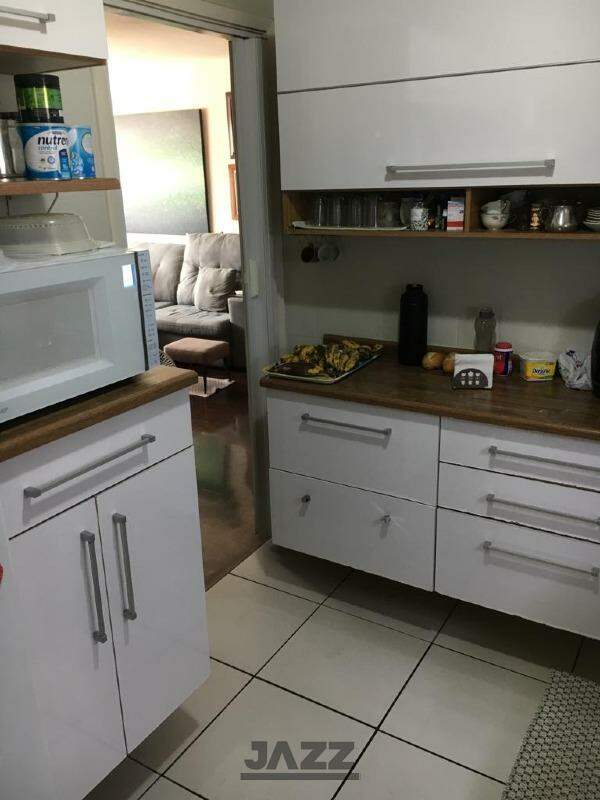 Apartamento à venda com 3 quartos, 112m² - Foto 3