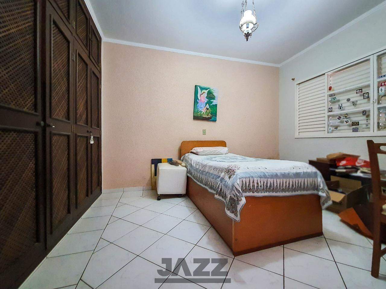 Casa à venda com 4 quartos, 440m² - Foto 32