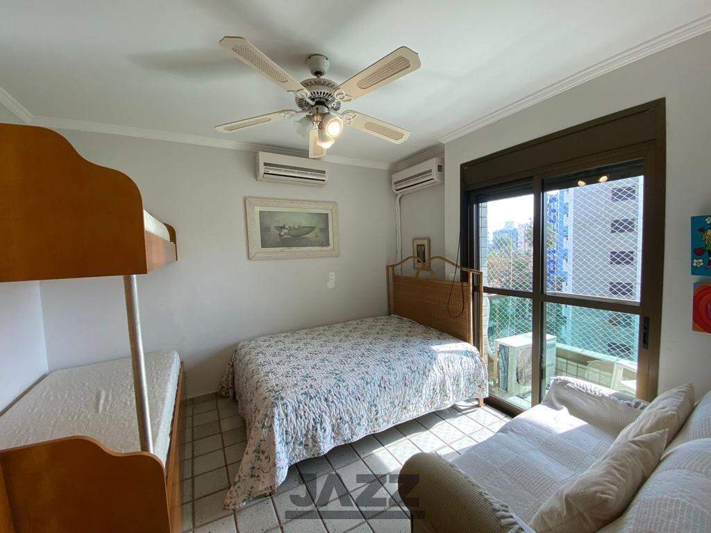 Apartamento à venda com 5 quartos, 235m² - Foto 11