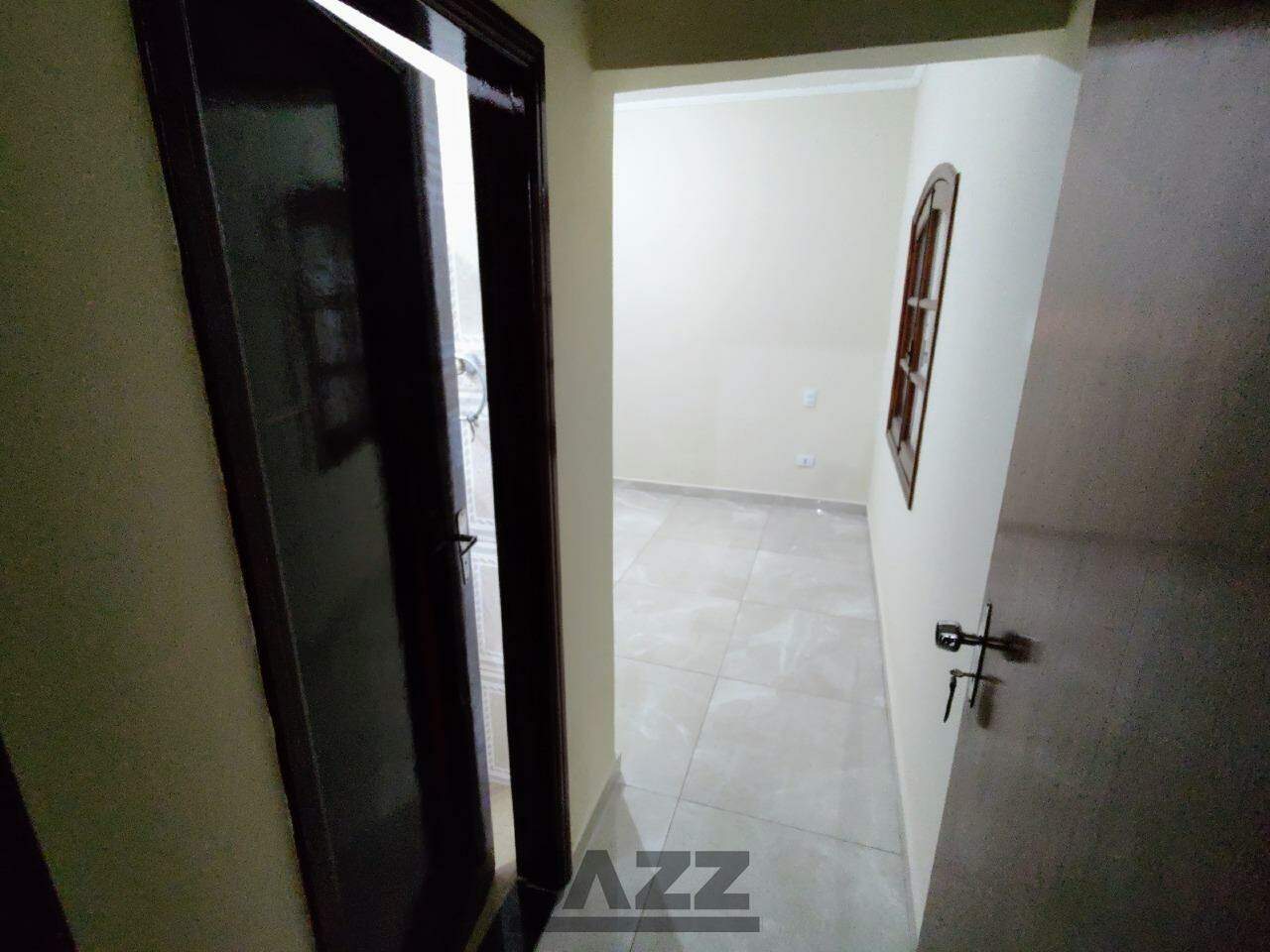 Casa à venda com 4 quartos, 190m² - Foto 18