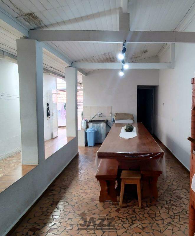 Casa à venda com 3 quartos, 200m² - Foto 22