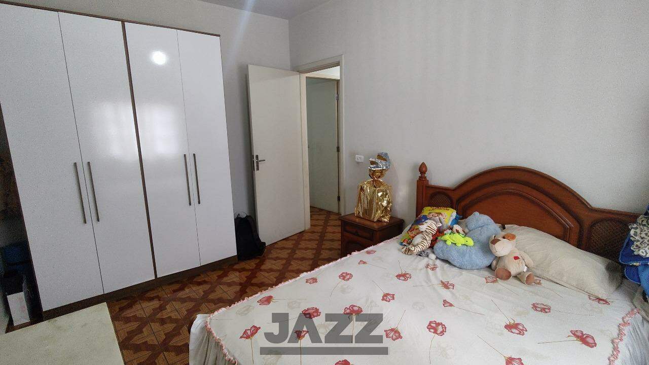 Casa à venda com 3 quartos, 200m² - Foto 14