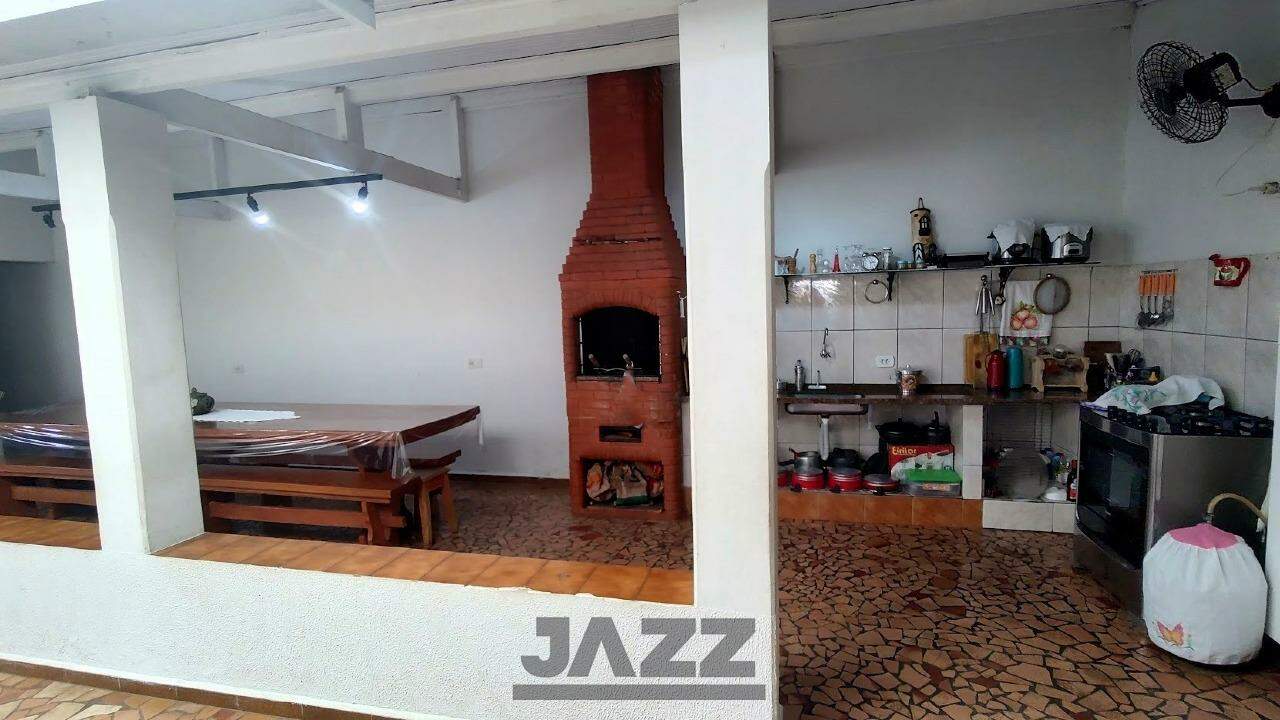 Casa à venda com 3 quartos, 200m² - Foto 20