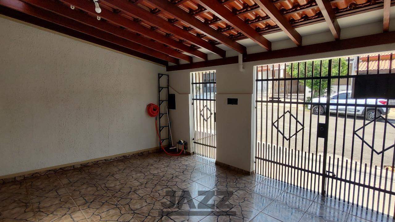 Casa à venda com 3 quartos, 93m² - Foto 3