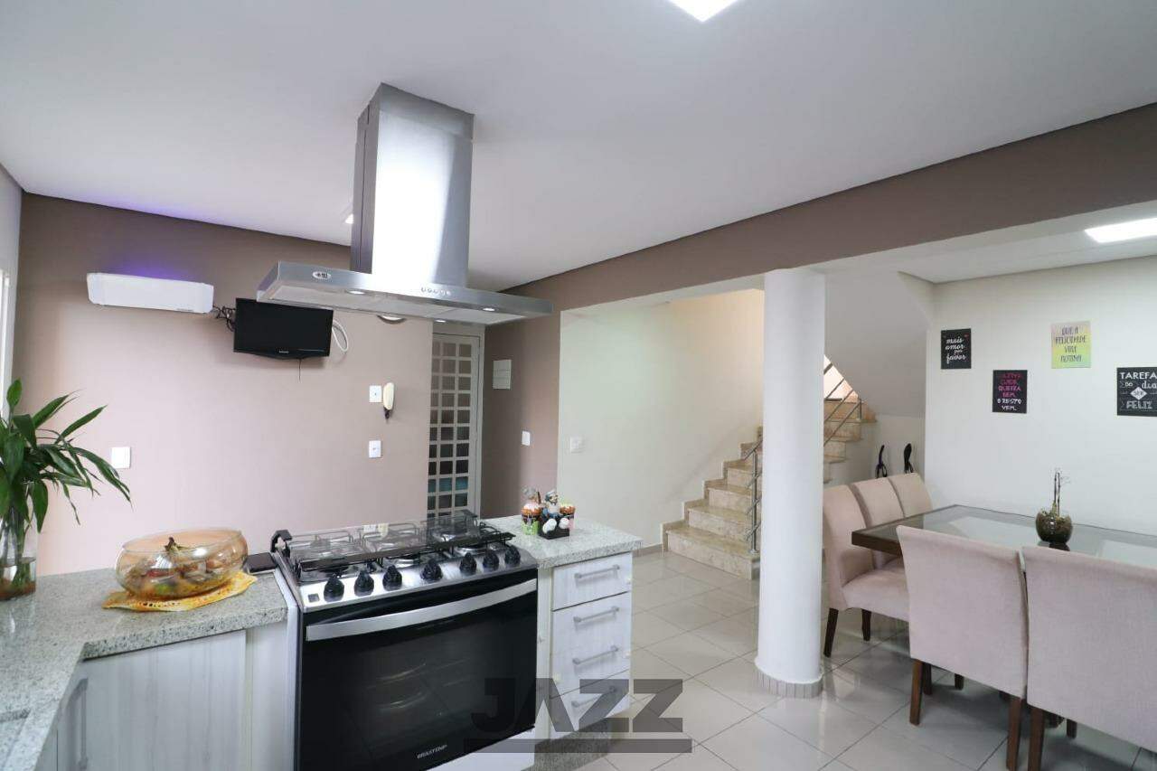 Casa à venda com 3 quartos, 218m² - Foto 23