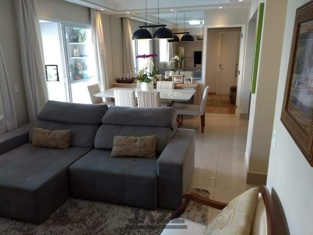 Apartamento à venda com 3 quartos, 110m² - Foto 1