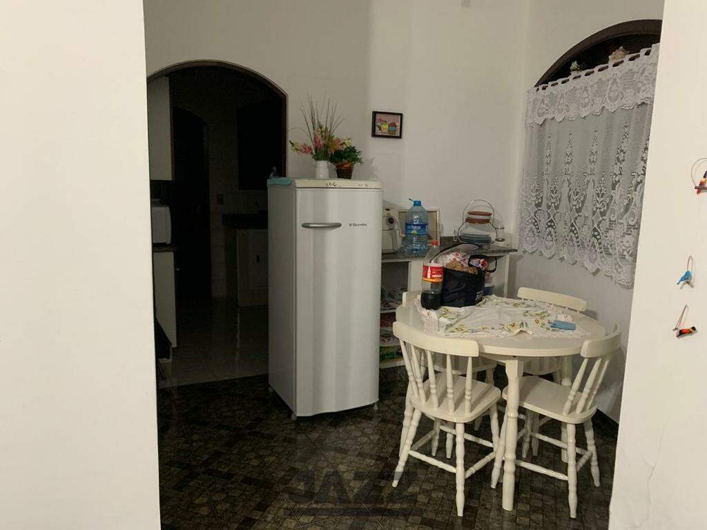 Casa à venda com 3 quartos, 129m² - Foto 10