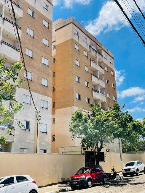 Apartamento à venda com 2 quartos, 78m² - Foto 2