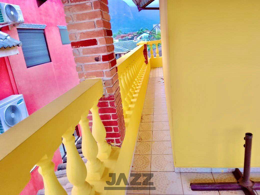 Casa de Condomínio à venda com 4 quartos, 208m² - Foto 19