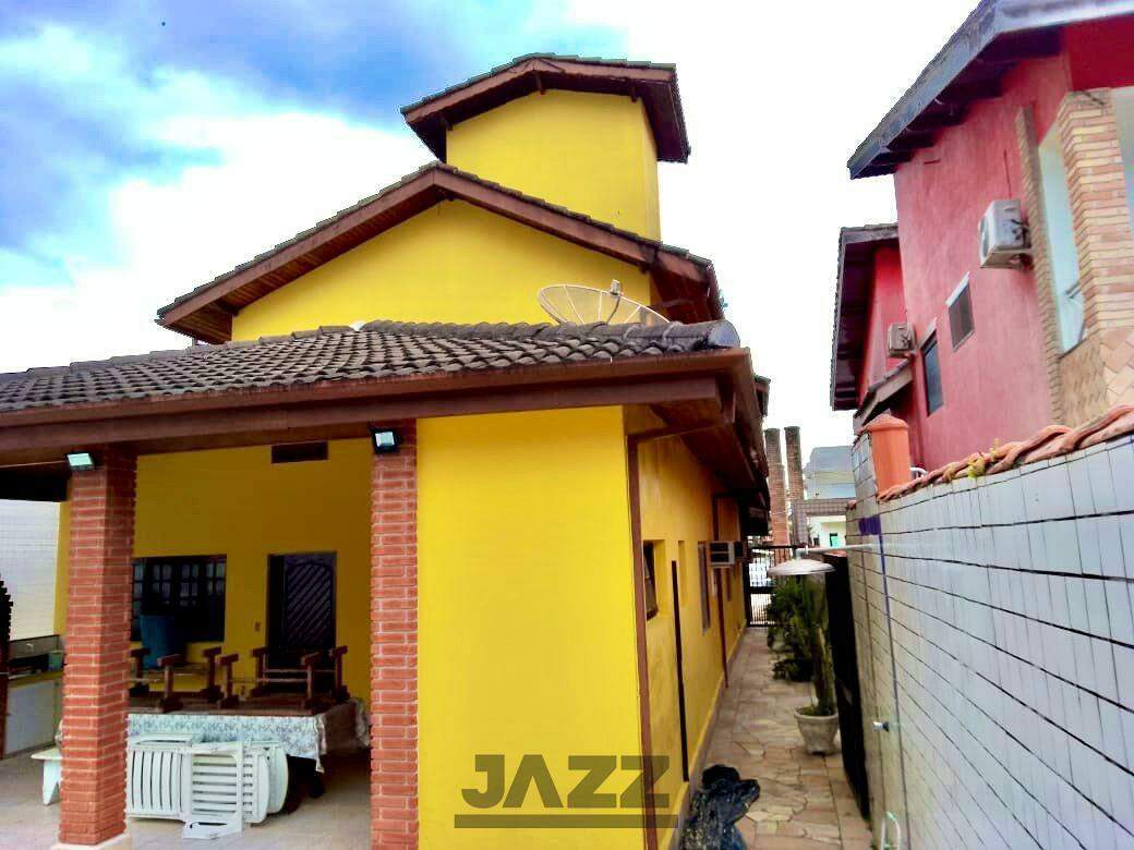 Casa de Condomínio à venda com 4 quartos, 208m² - Foto 13