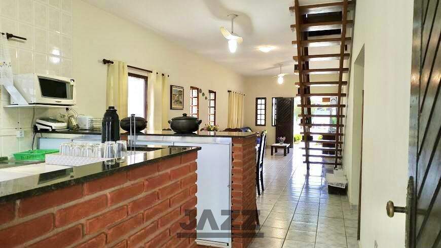 Casa de Condomínio à venda com 4 quartos, 208m² - Foto 4