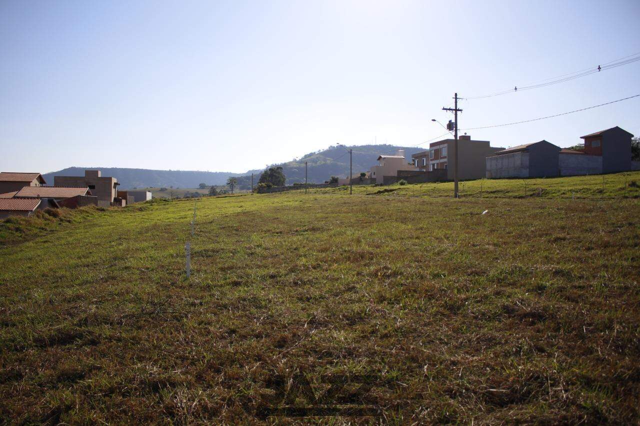 Terreno à venda, 300m² - Foto 1