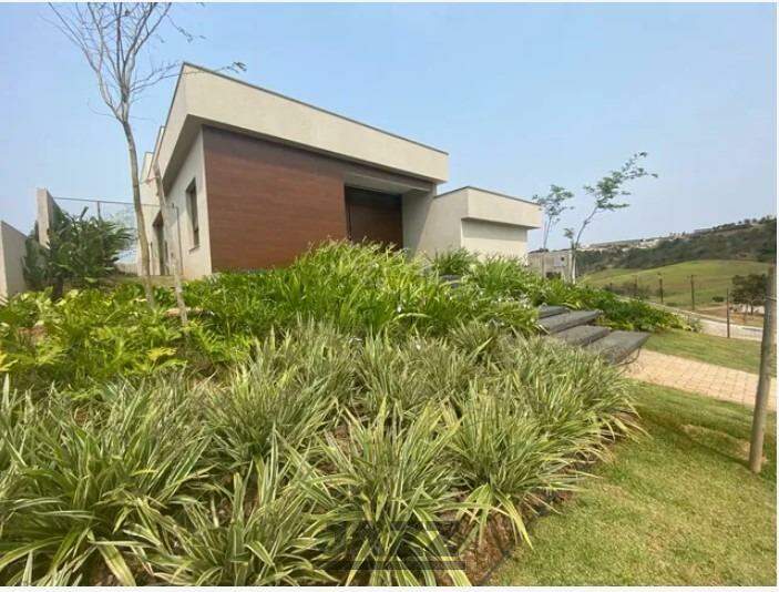 Casa de Condomínio à venda com 4 quartos, 360m² - Foto 3