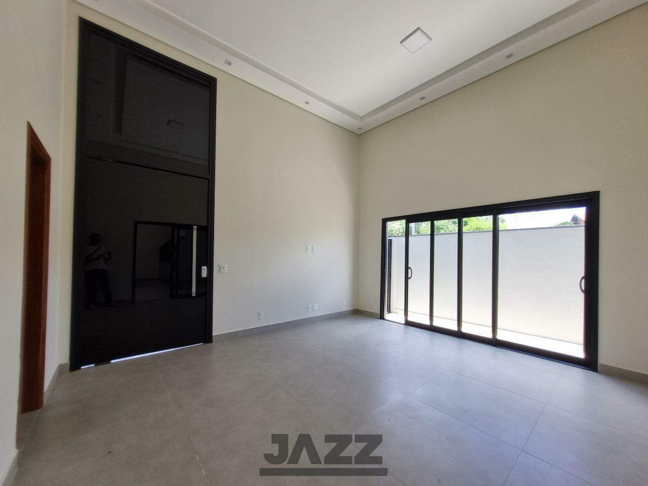 Casa de Condomínio à venda com 3 quartos, 236m² - Foto 2